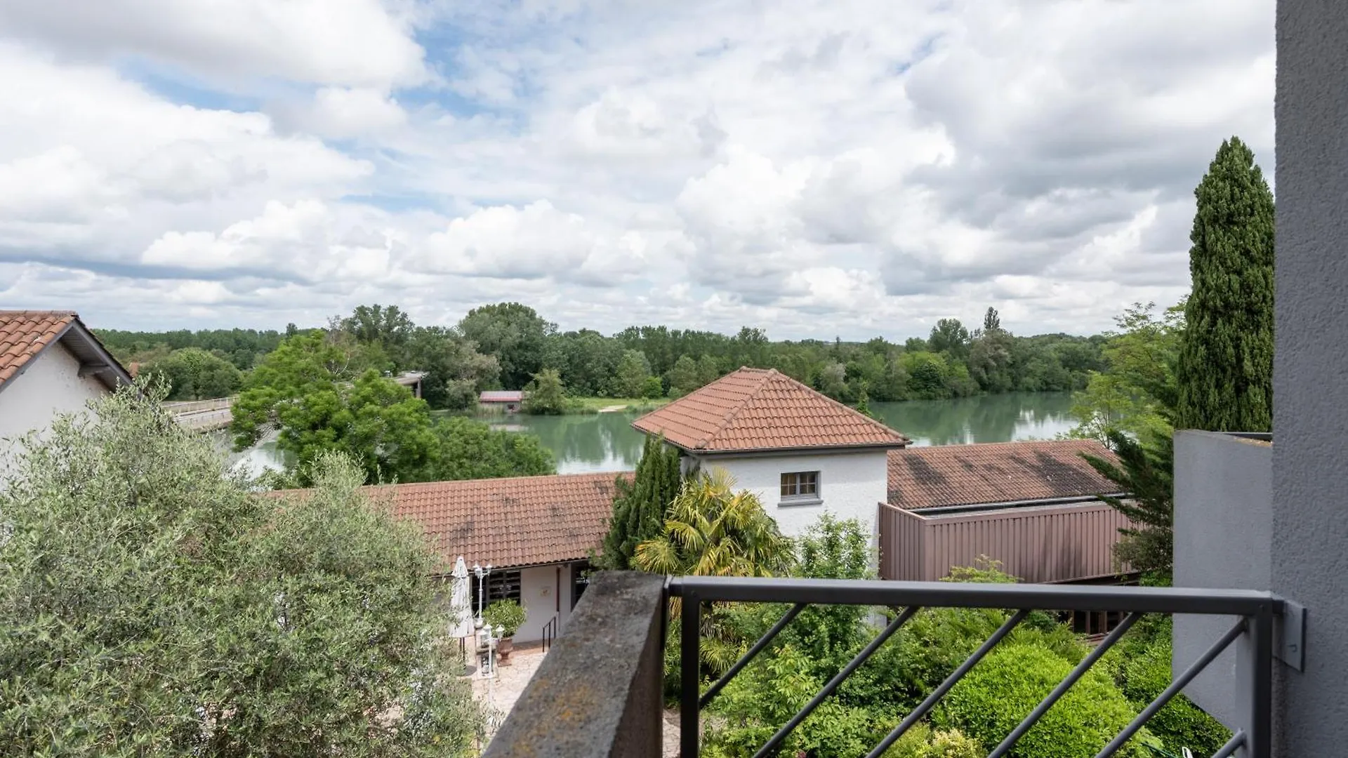 Best Western Bridge Hotel Lyon East Jons